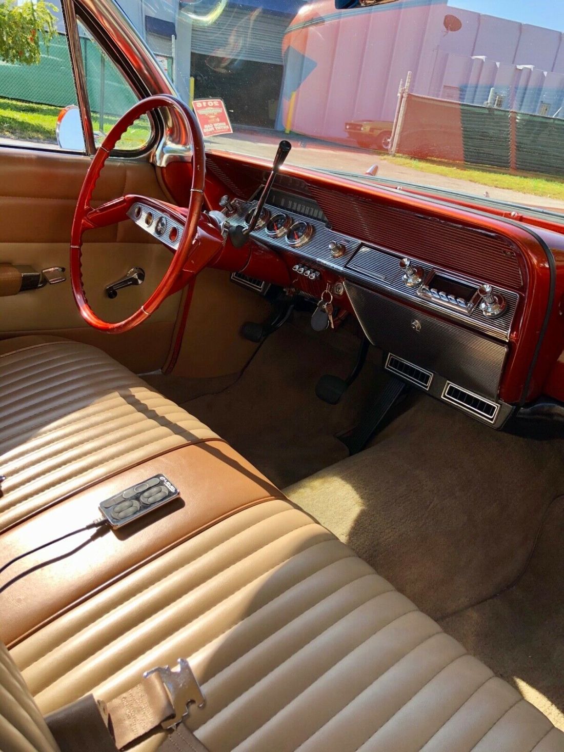 1961 Chevrolet Impala Sport Coupe - photo 8