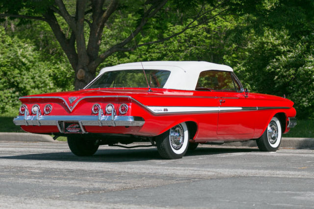 1961 Chevrolet Impala - photo 9