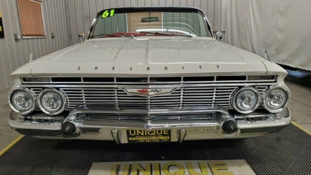 1961 Chevrolet Impala Convertible 348 Tri-power - photo 2