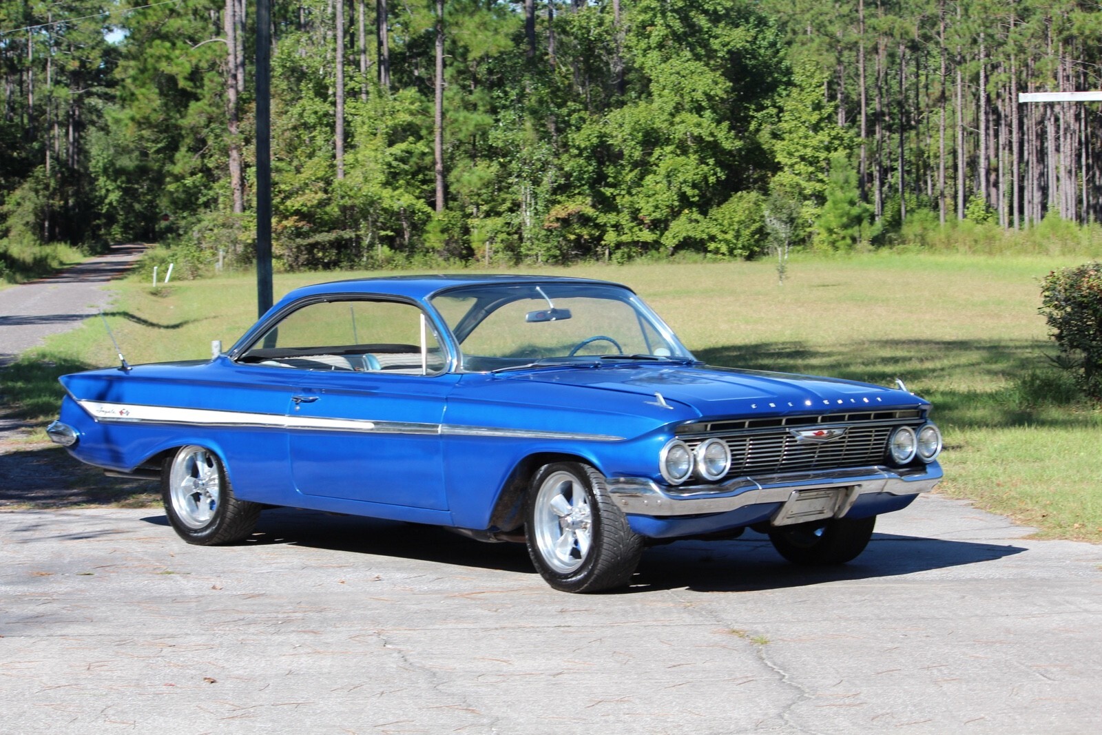 1961 Chevrolet Impala - photo 2