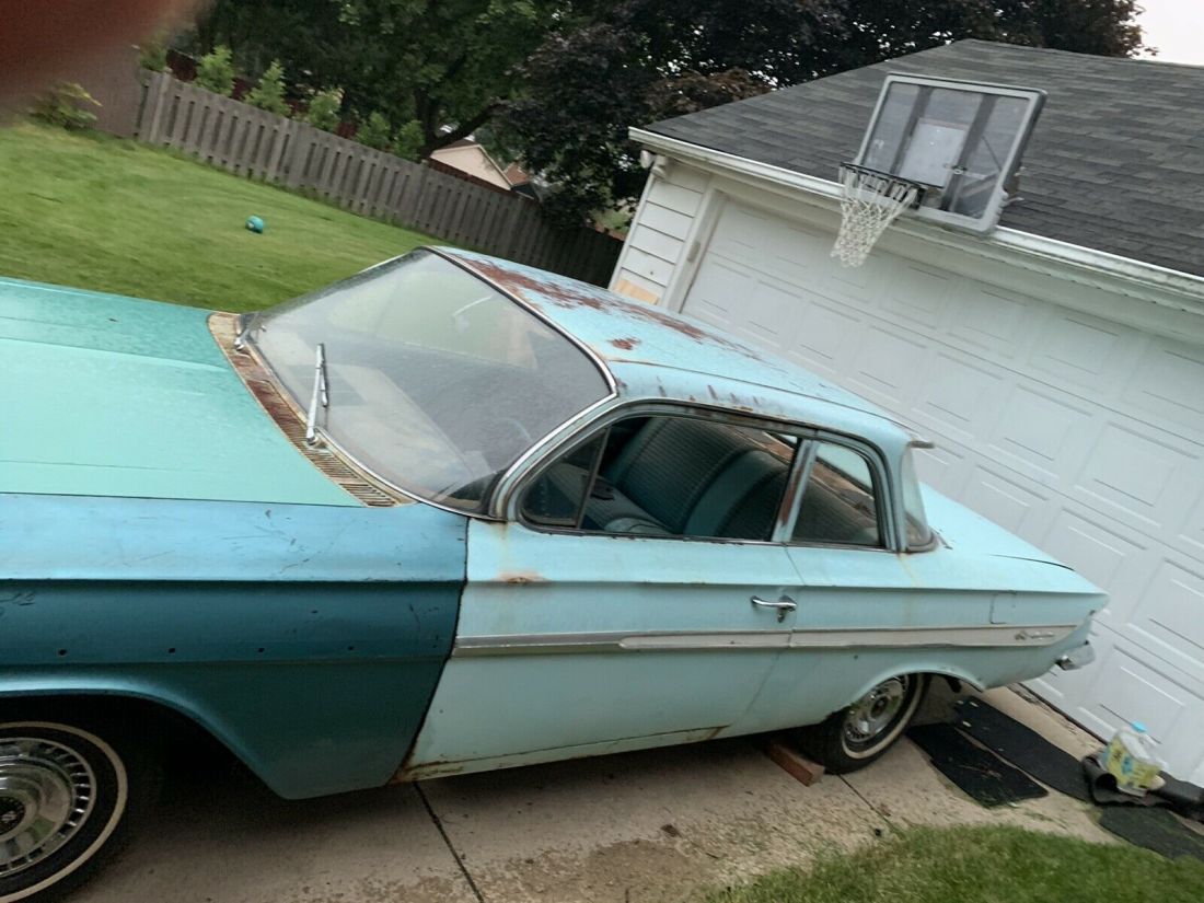 1961 Chevrolet Impala - photo 2