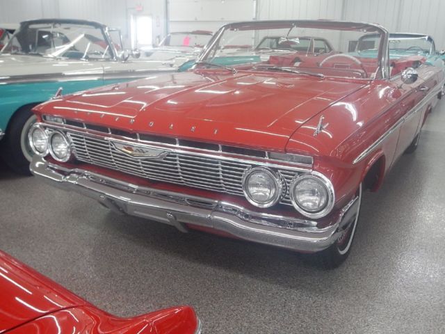 1961 Chevrolet Impala -- - photo 9