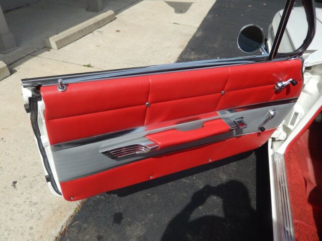 1961 Chevrolet Impala SS - photo 12