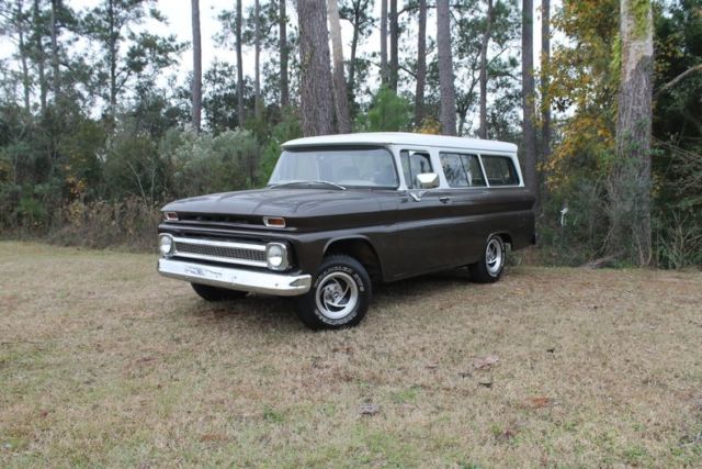 1961 Chevrolet Suburban 305 V8 700r4, ps,pb,a/c, 1961 Chevrolet Suburban --