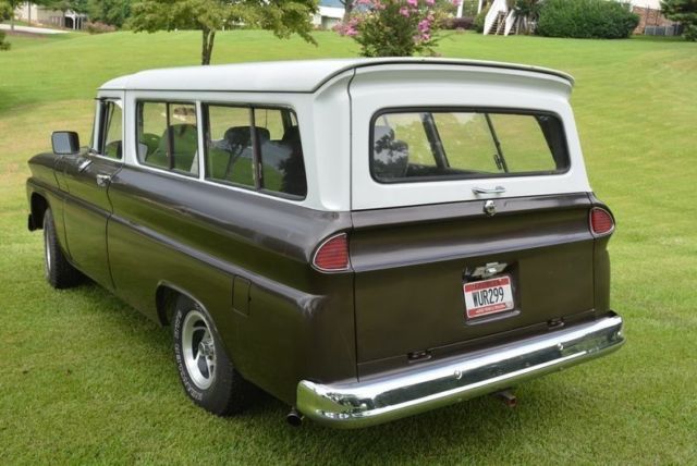 1961 Chevrolet Suburban -- - photo 10
