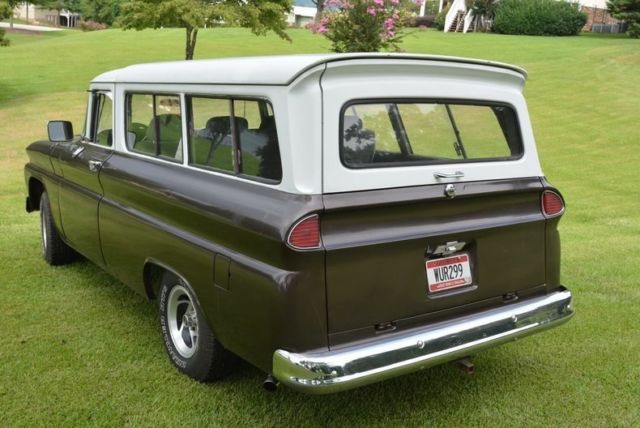 1961 Chevrolet Suburban -- - photo 8