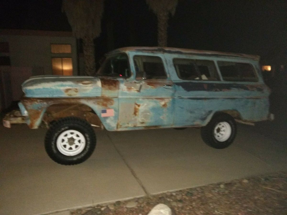 1961 Chevrolet Suburban 4x4 1961 Chevrolet Suburban