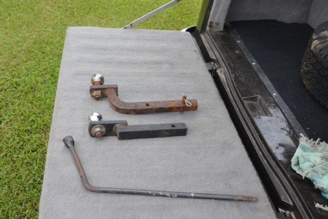 1961 Chevrolet Suburban -- - photo 12