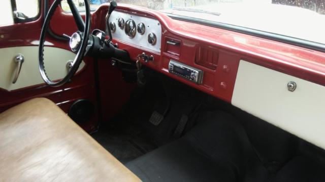 1961 GMC Suburban - photo 12