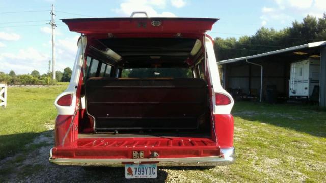 1961 GMC Suburban - photo 3