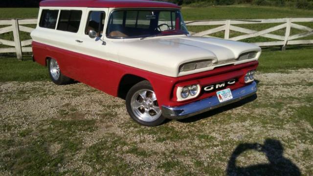 1961 GMC Suburban - photo 7