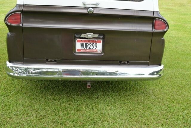 1961 Chevrolet Suburban -- - photo 11