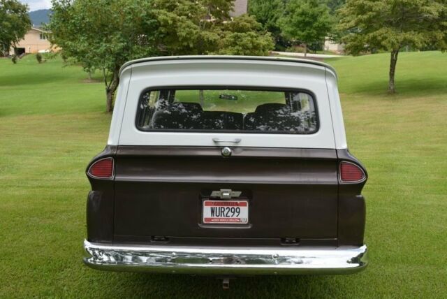 1961 Chevrolet Suburban -- - photo 6