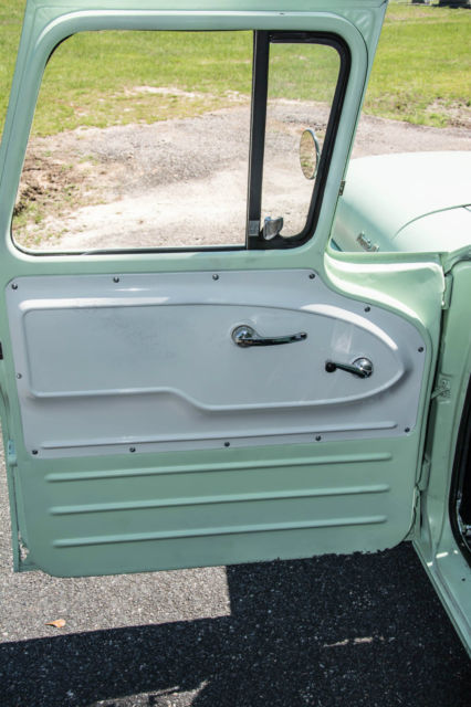 1961 Chevrolet C-10 - photo 13