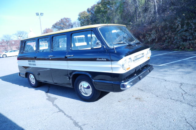 1961 Chevrolet Corvair Greenbrier - photo 3
