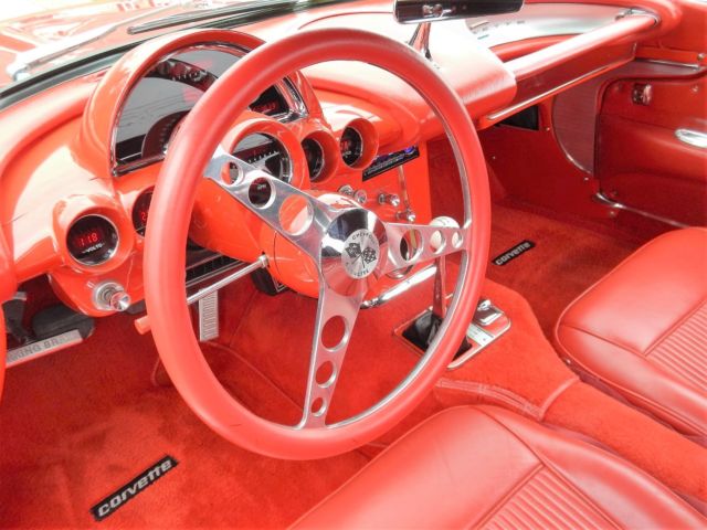 1961 Chevrolet Corvette CORVETTE - photo 12