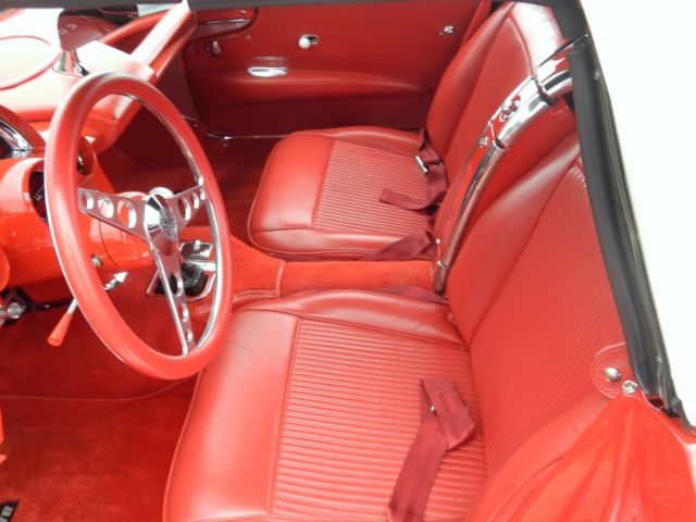 1961 Chevrolet Corvette CORVETTE - photo 13