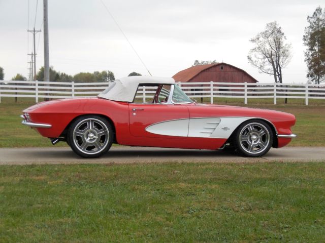 1961 Chevrolet Corvette CORVETTE - photo 3