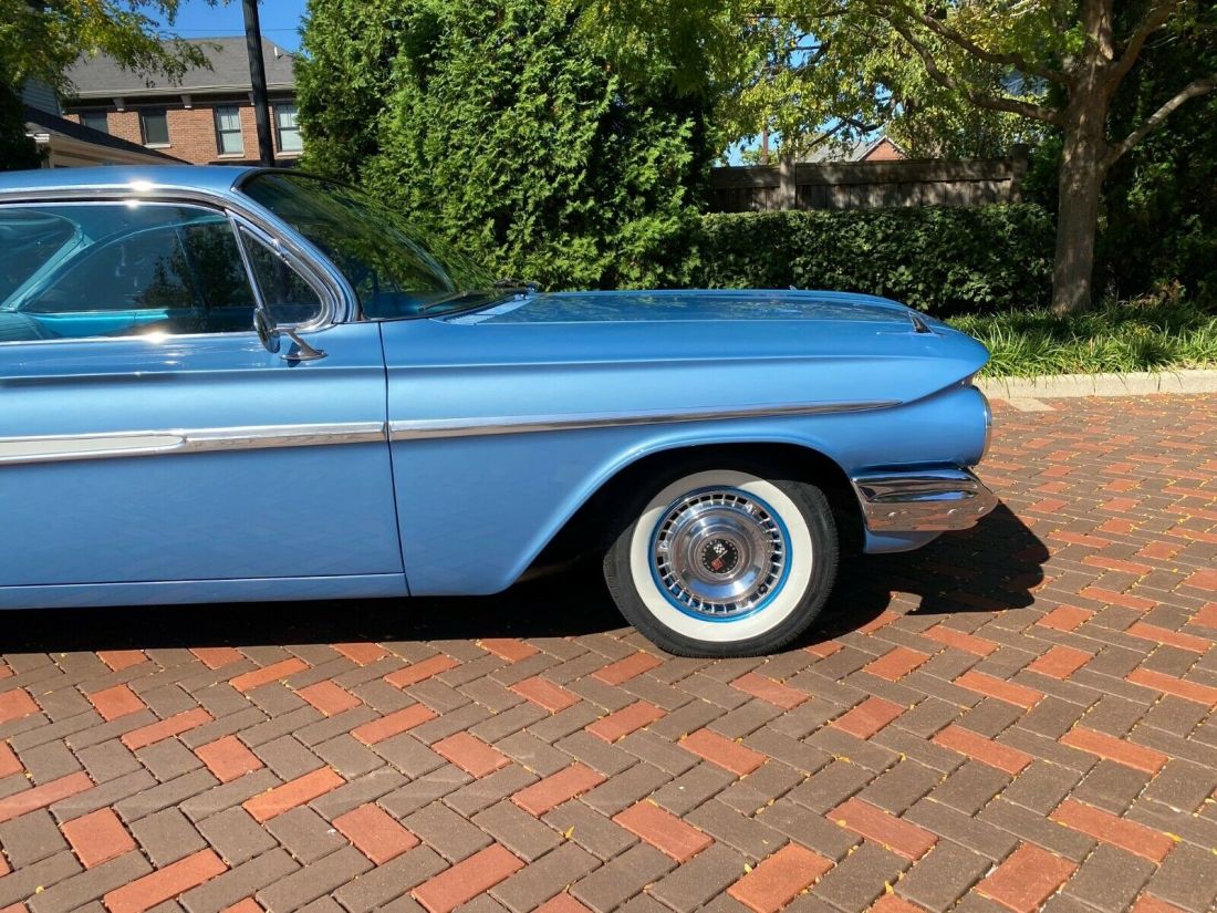 1961 Chevrolet Impala - photo 4