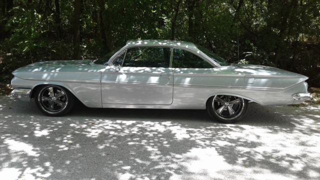1961 Chevrolet Impala - photo 4