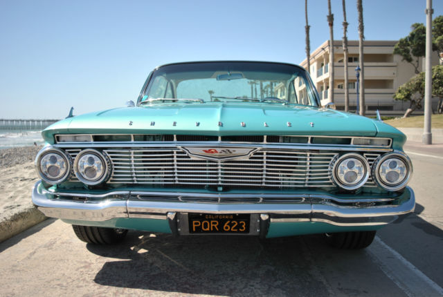 1961 Chevrolet Impala Bubble Top - photo 2