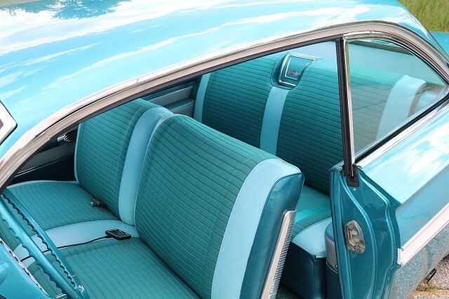 1961 Chevrolet Impala - photo 2