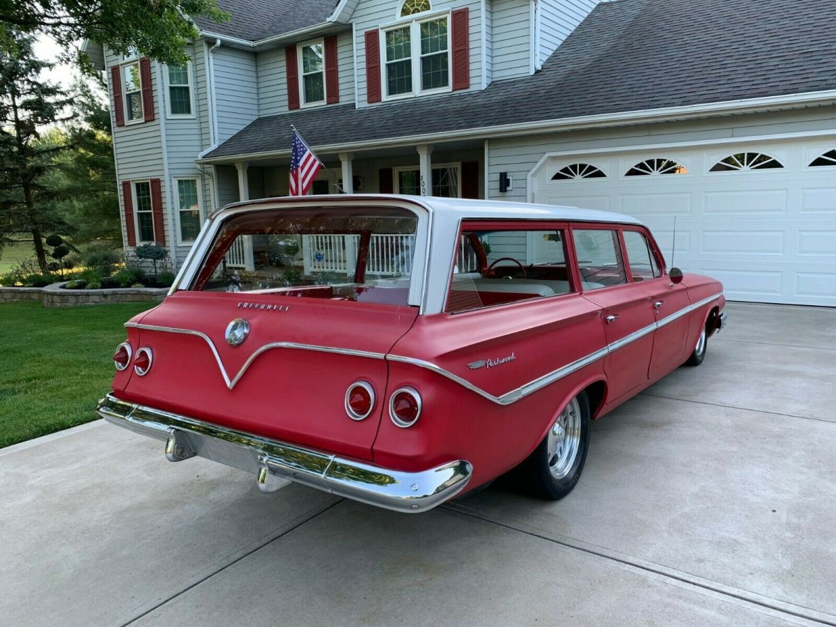 1961 Chevrolet Parkwood Bel Air - photo 4