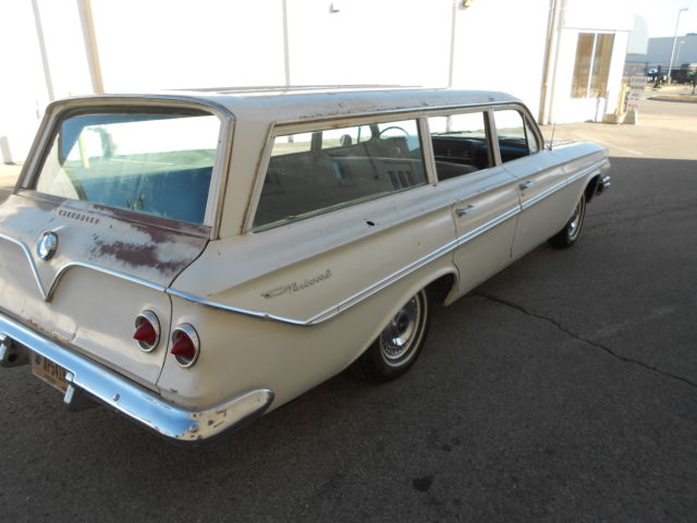 1961 Chevrolet Parkwood wagon - photo 4