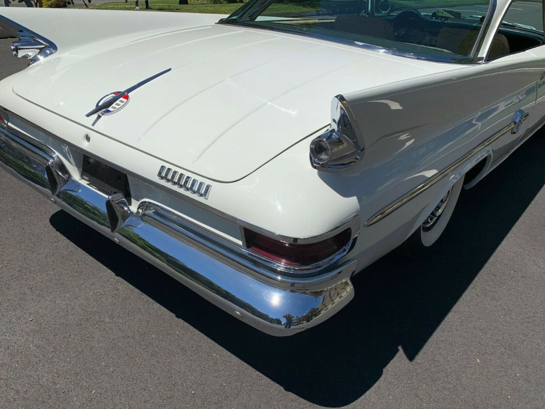 1961 Chrysler 300 Series - photo 11