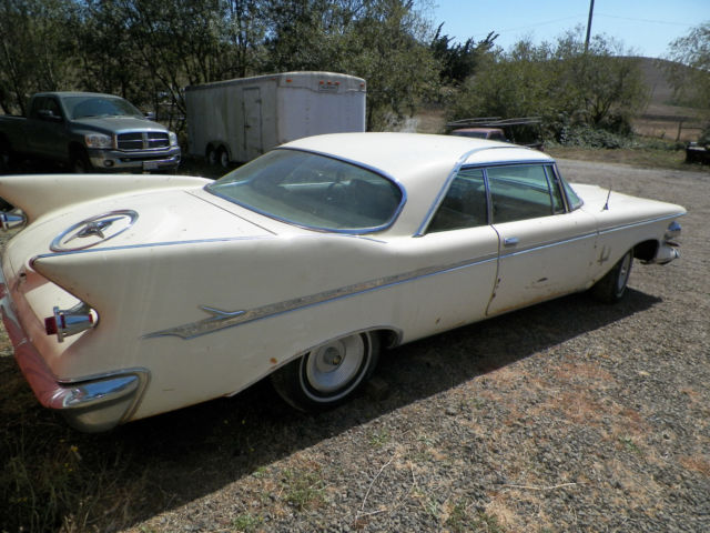 1961 Chrysler Imperial - photo 4