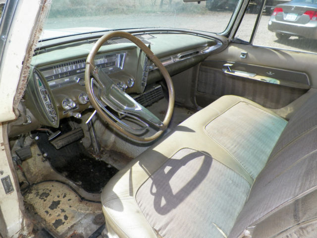 1961 Chrysler Imperial - photo 8