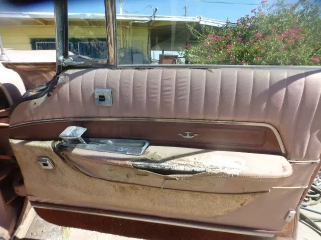 1961 Chrysler Imperial - photo 11