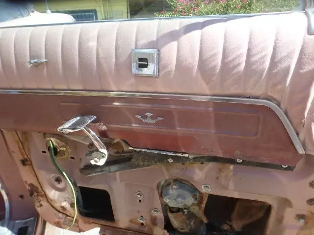 1961 Chrysler Imperial - photo 12