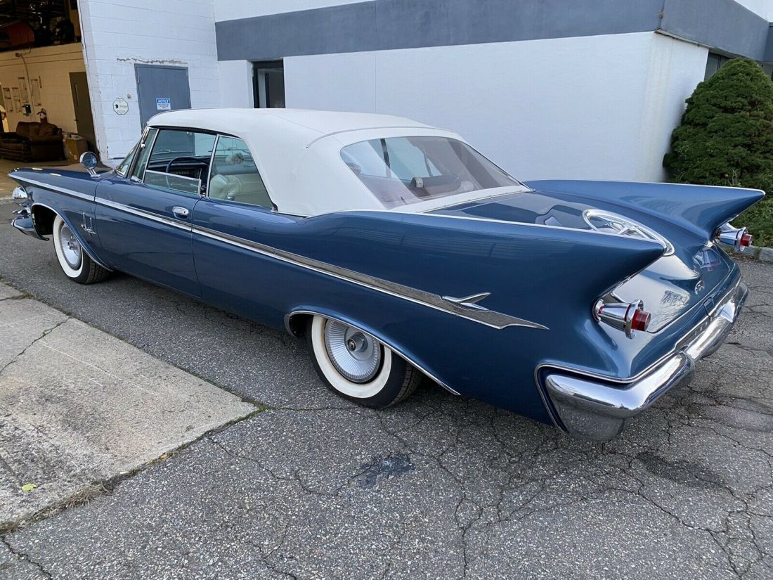 1961 Chrysler Imperial - photo 3