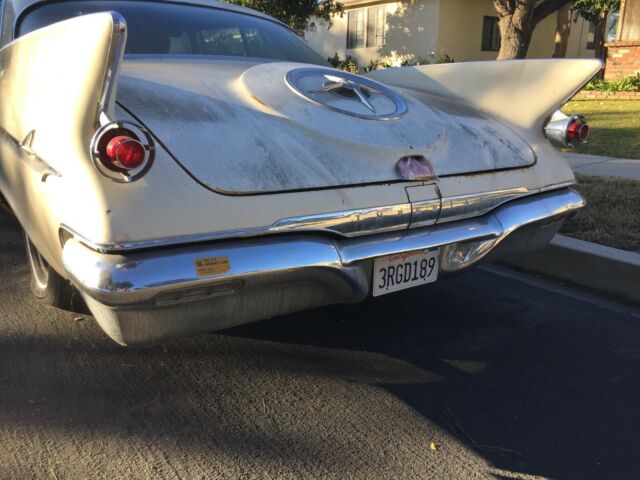 1961 Chrysler Imperial Crown