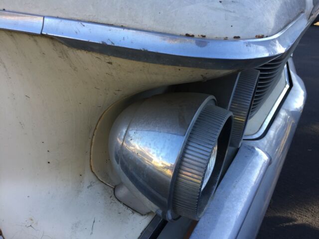 1961 Chrysler Imperial Crown - photo 10