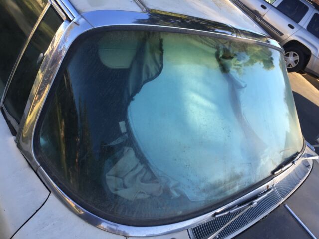 1961 Chrysler Imperial Crown - photo 11