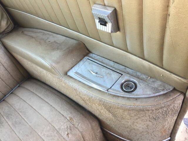 1961 Chrysler Imperial Crown - photo 7