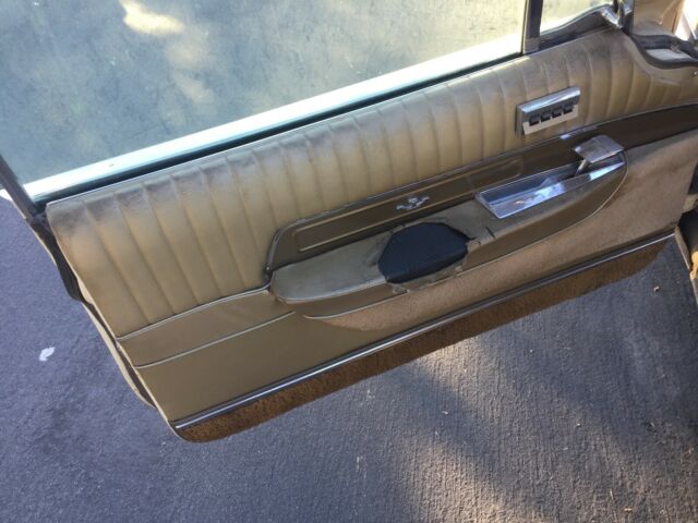 1961 Chrysler Imperial Crown - photo 8