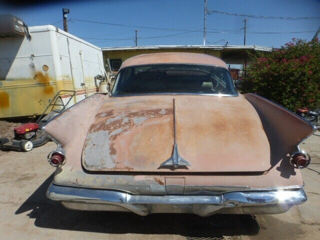 1961 Chrysler Imperial - photo 2