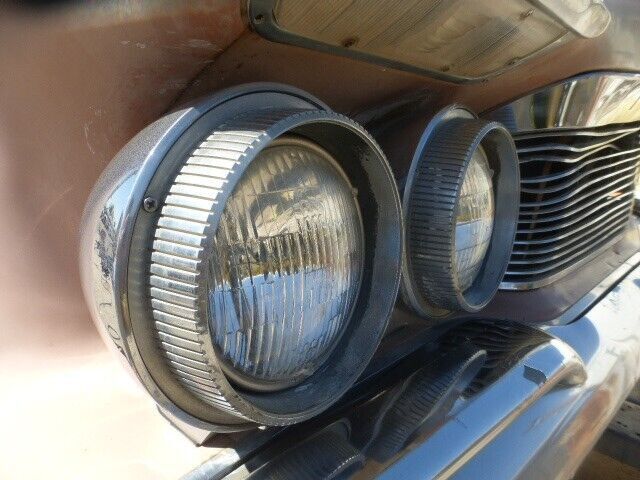 1961 Chrysler Imperial - photo 8