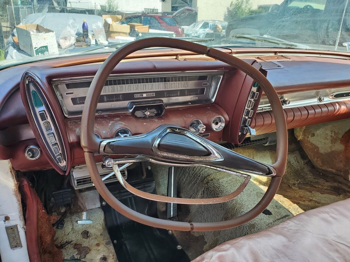 1961 Chrysler Imperial - photo 10