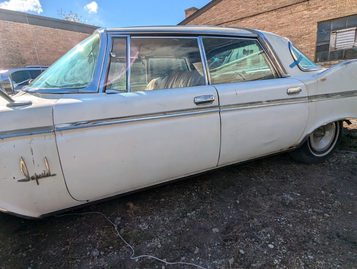 1961 Chrysler Imperial - photo 3
