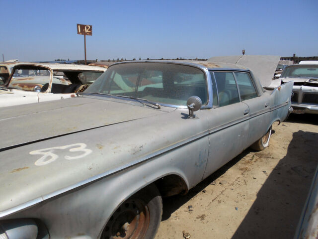 1961 Chrysler Imperial - photo 3