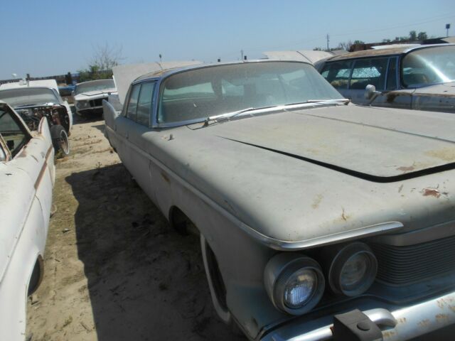 1961 Chrysler Imperial - photo 4