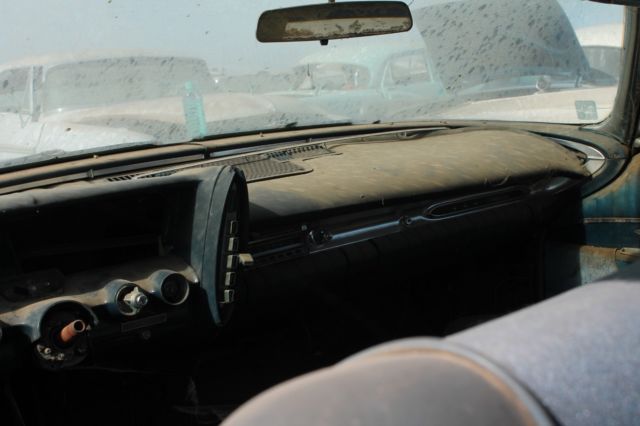 1961 Chrysler Imperial - photo 9
