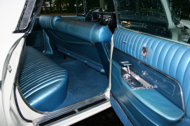 1961 Chrysler Imperial Crown - photo 11