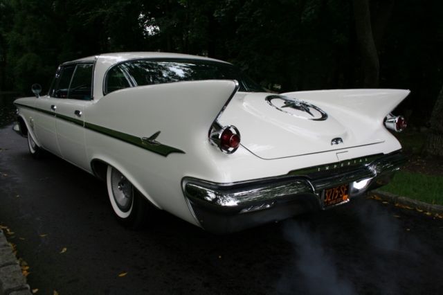 1961 Chrysler Imperial Crown - photo 4