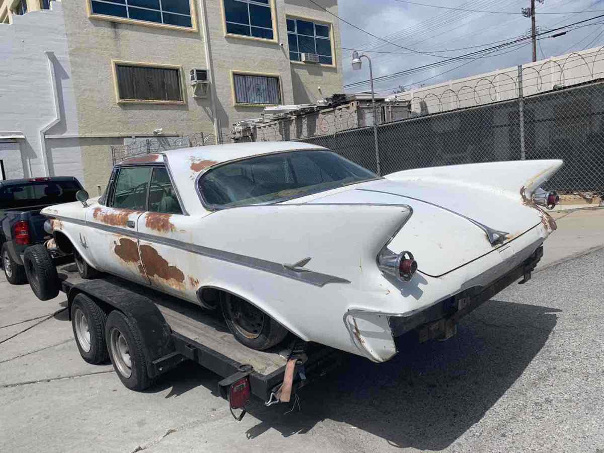 1961 Chrysler Imperial - photo 12