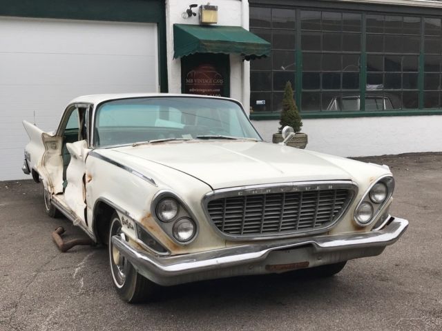 1961 Chrysler New Yorker Sedan - photo 3